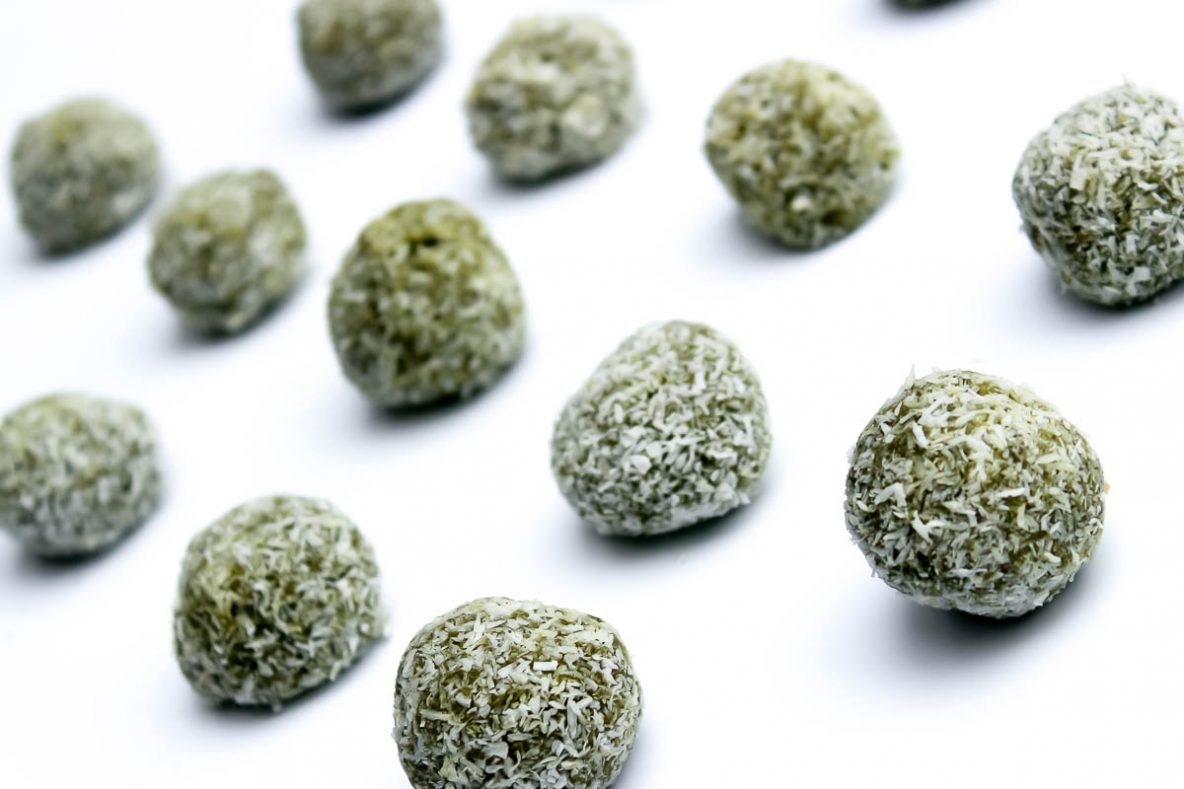 wholesome-heart-min-matcha-energy-balls