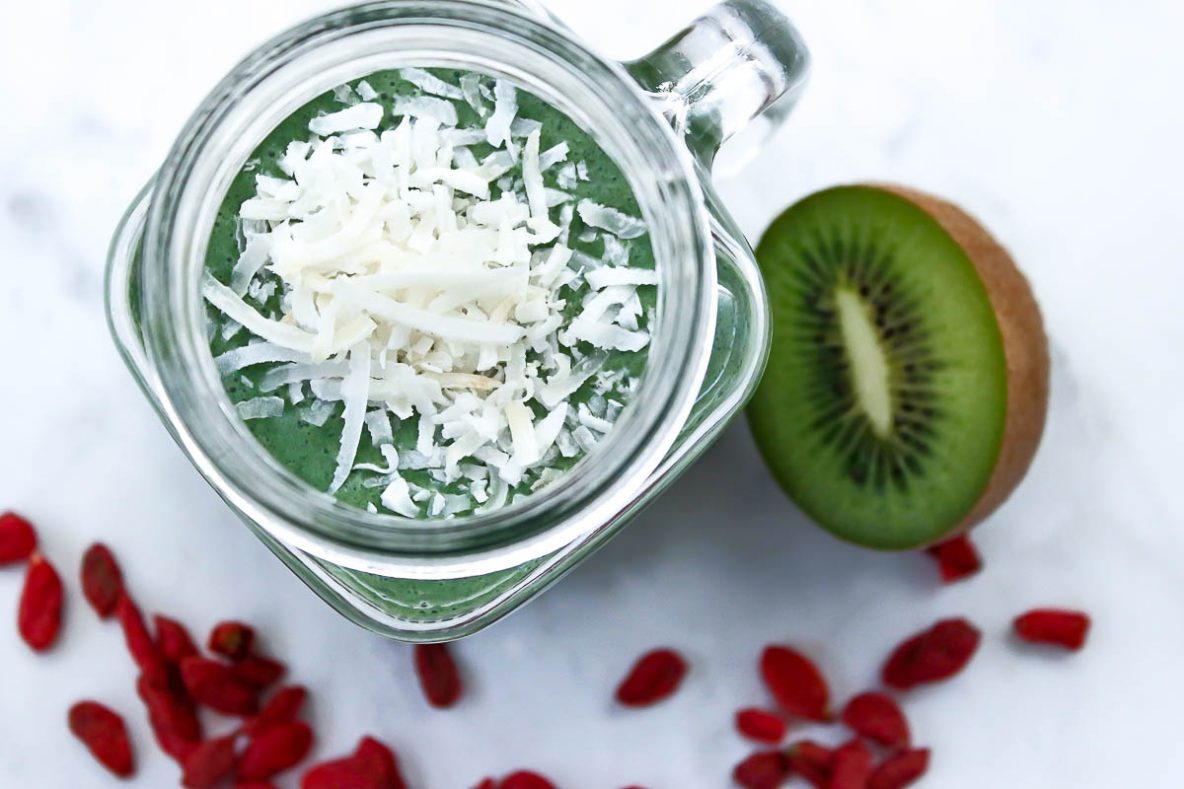 Winter-Clean-Green-smoothie-wholesome-heart