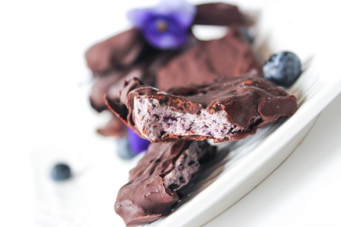 vegan-blueberry-icecream-chocolate-wholesome-heart